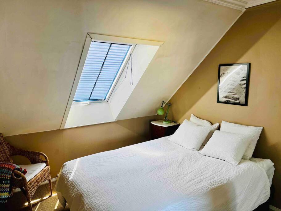 Central 2Br With Balconies And Art In Historical University Area Bergen Extérieur photo
