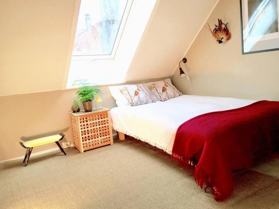 Central 2Br With Balconies And Art In Historical University Area Bergen Extérieur photo